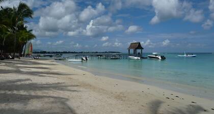 Villa Alexis - Beachfront Apartments in Trou aux Biches