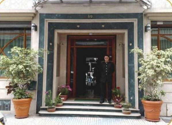 Property entrance - Hotel Maamoura (Casablanca)