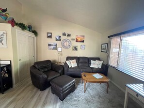 Smart TV, DVD player, table football, ping pong