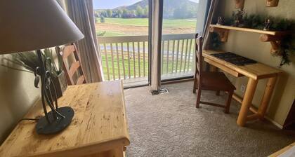 Kodikas huoneisto - Golfkenttä - Hot Tub - WiFi ja kaapeli - Ilmainen bussireitti