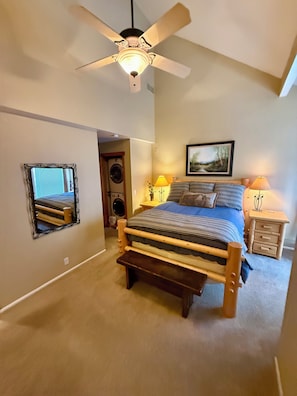 3 habitaciones, escritorio, tabla de planchar con plancha y wifi gratis
