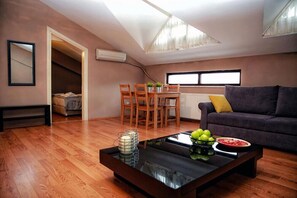 Living area - Akin Suites Istanbul (Istanbul)
