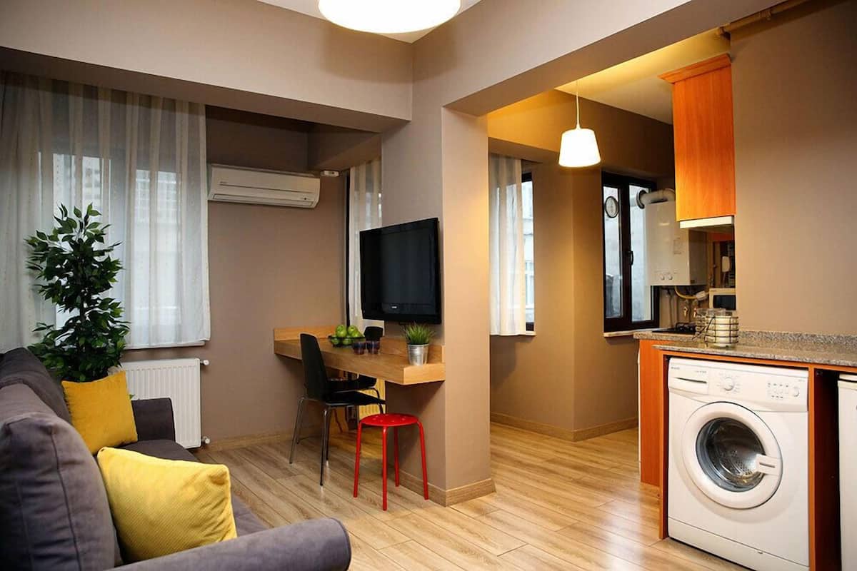 Studio | Living area