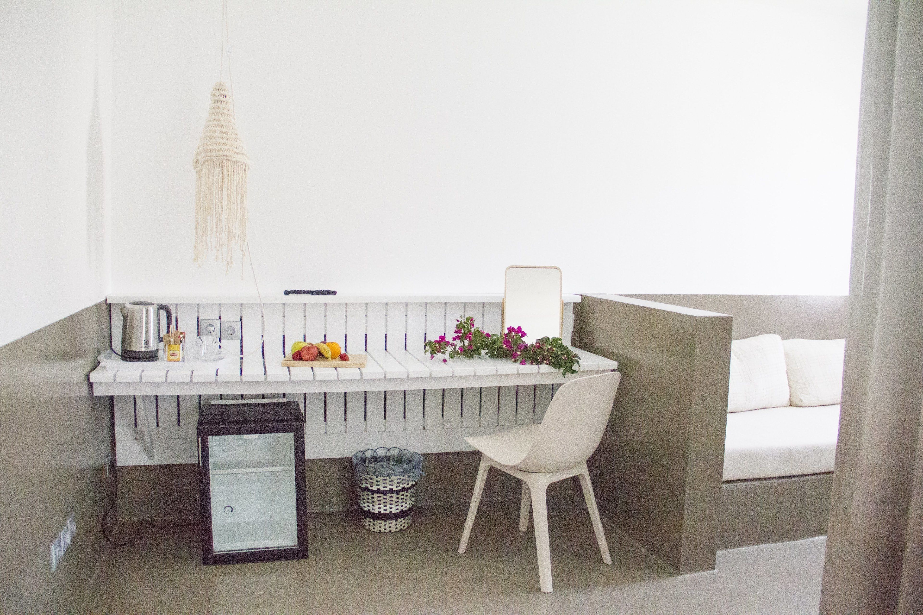 executive room, 1 king bed, balcony, pool view | 1 bedroom, minibar, in-room safe, desk