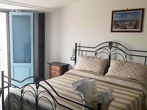 Comfort Double Room, Private Bathroom (Camera Amalfi) | View from property - La Civetta (Agropoli)