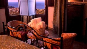 Unclassified image, 4 of 48, button - La Civetta (Agropoli)