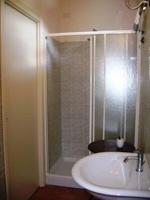 Comfort Double or Twin Room, Terrace | 1 bedroom, premium bedding, desk, iron/ironing board - Al Terrazzo (Reggio Calabria)