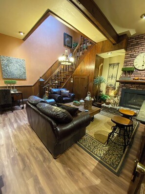 Smart TV, fireplace, DVD player, books