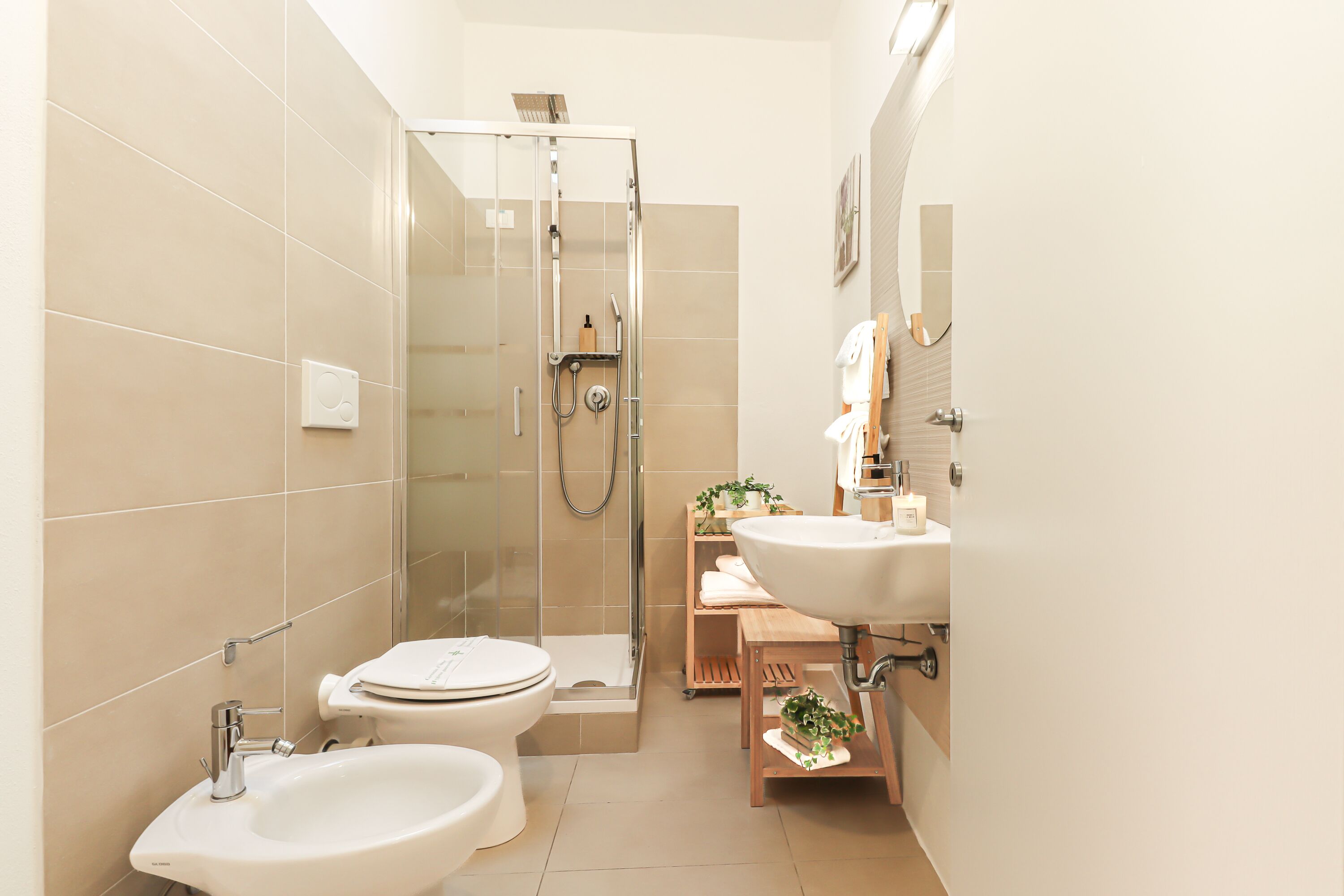 Superior-Zweibettzimmer, 2 Einzelbetten, eigenes Bad | Badezimmer | Dusche, umweltfreundliche Kosmetikartikel, Haartrockner, Bidet