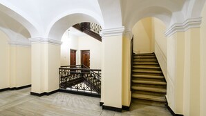 Unclassified image, 2 of 36, button - P&O Apartments Old Town Square (Warsaw)