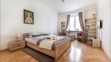 City Studio (9 Podwale Street) | Iron/ironing board, free WiFi