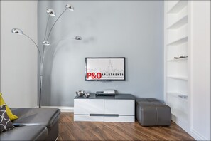 Comfort Suite, 1 Bedroom (9 Podwale Street) - P&O Apartments Podwale (Warsaw)