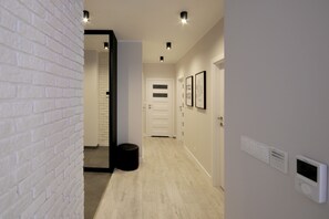 Luxury Apartment, 1 Bedroom | Desk, soundproofing, iron/ironing board, free WiFi - P&O Apartments Solec (Warsaw)