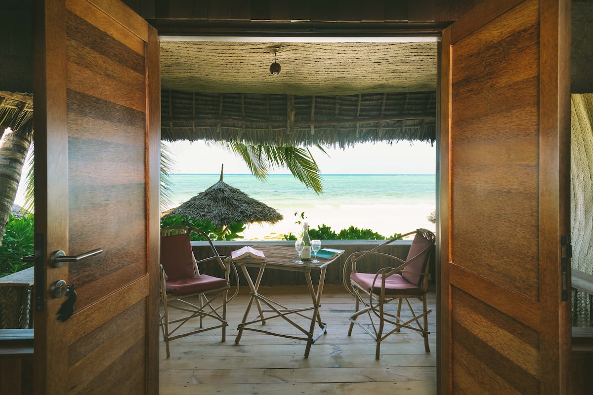 Room, 1 King Bed, Beachfront (48 m2) | Terrace/patio