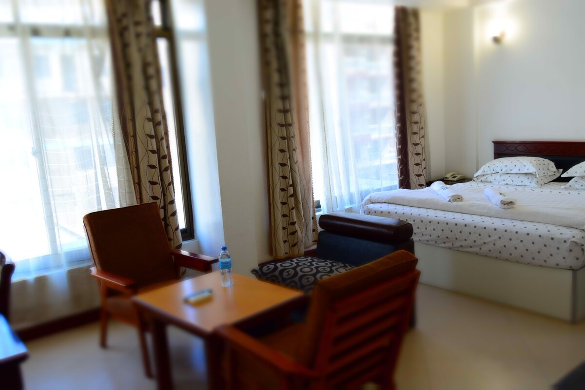 In-room safe, desk, soundproofing, free WiFi