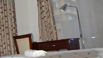 In-room safe, desk, soundproofing, free WiFi
