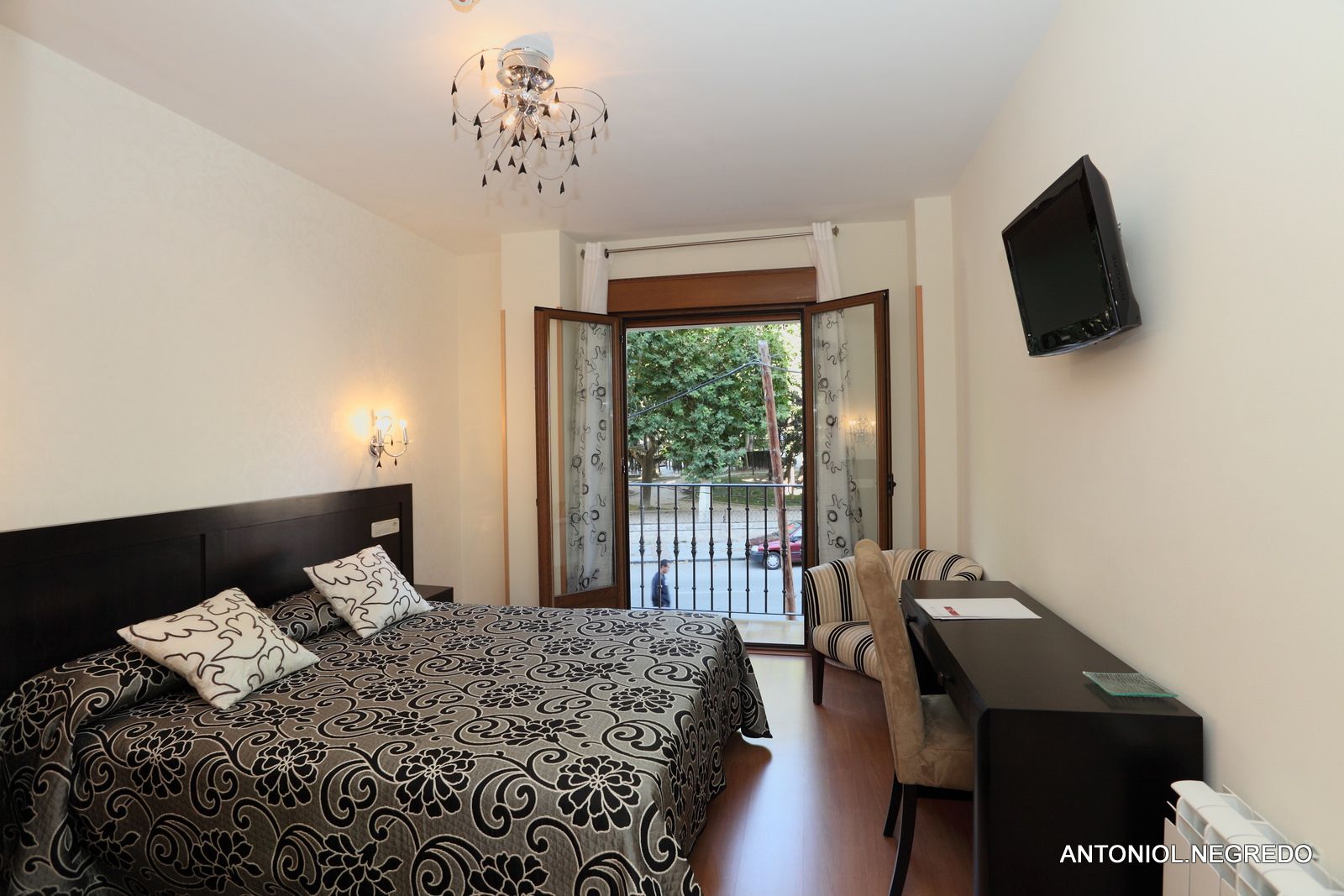 Superior kamer, 1 twee- of 2 eenpersoonsbedden | Een bureau, verduisterende gordijnen, babybedden (toeslag)