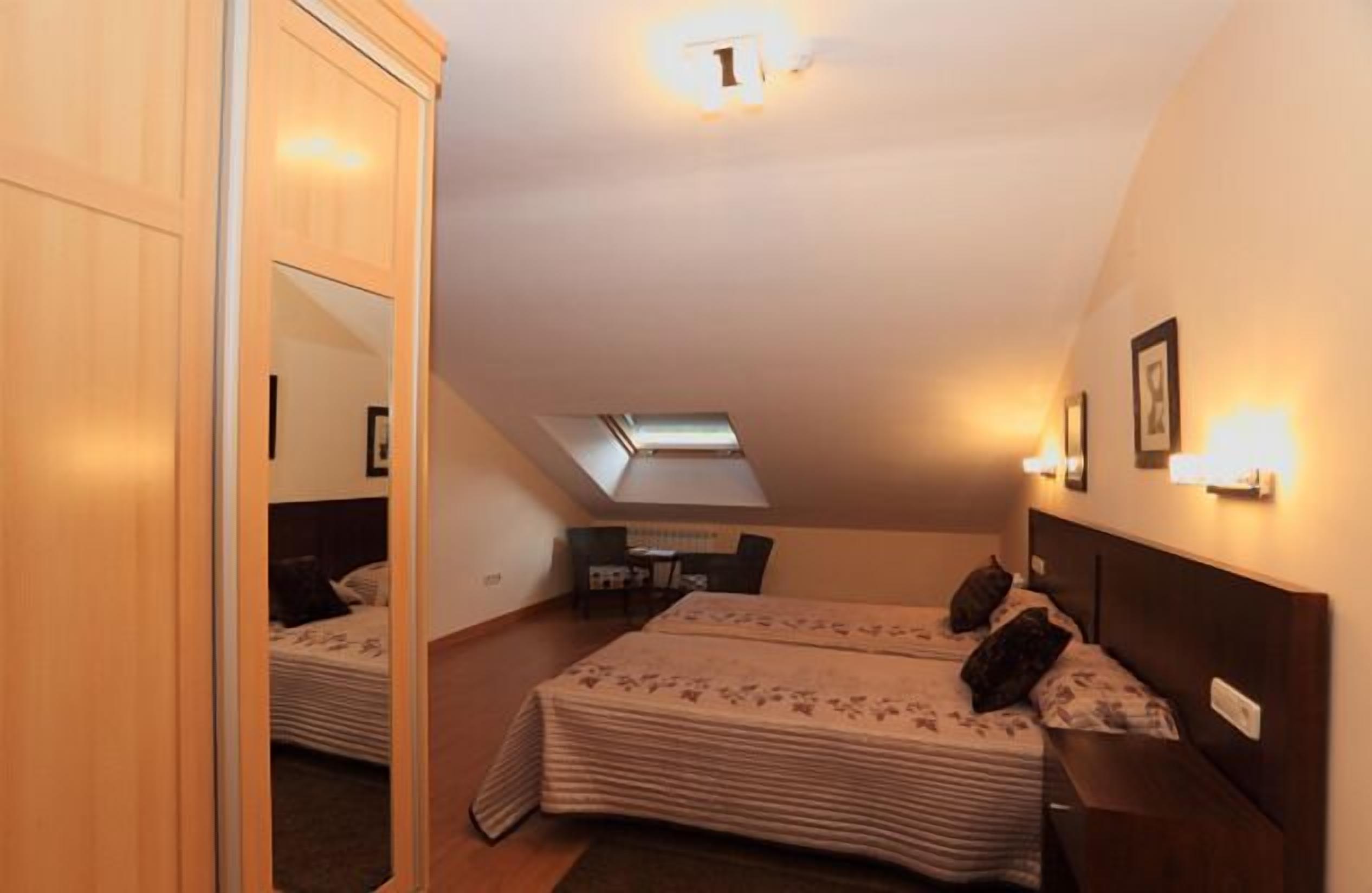 superior double or twin room | desk, blackout curtains, cots/infant beds, rollaway beds