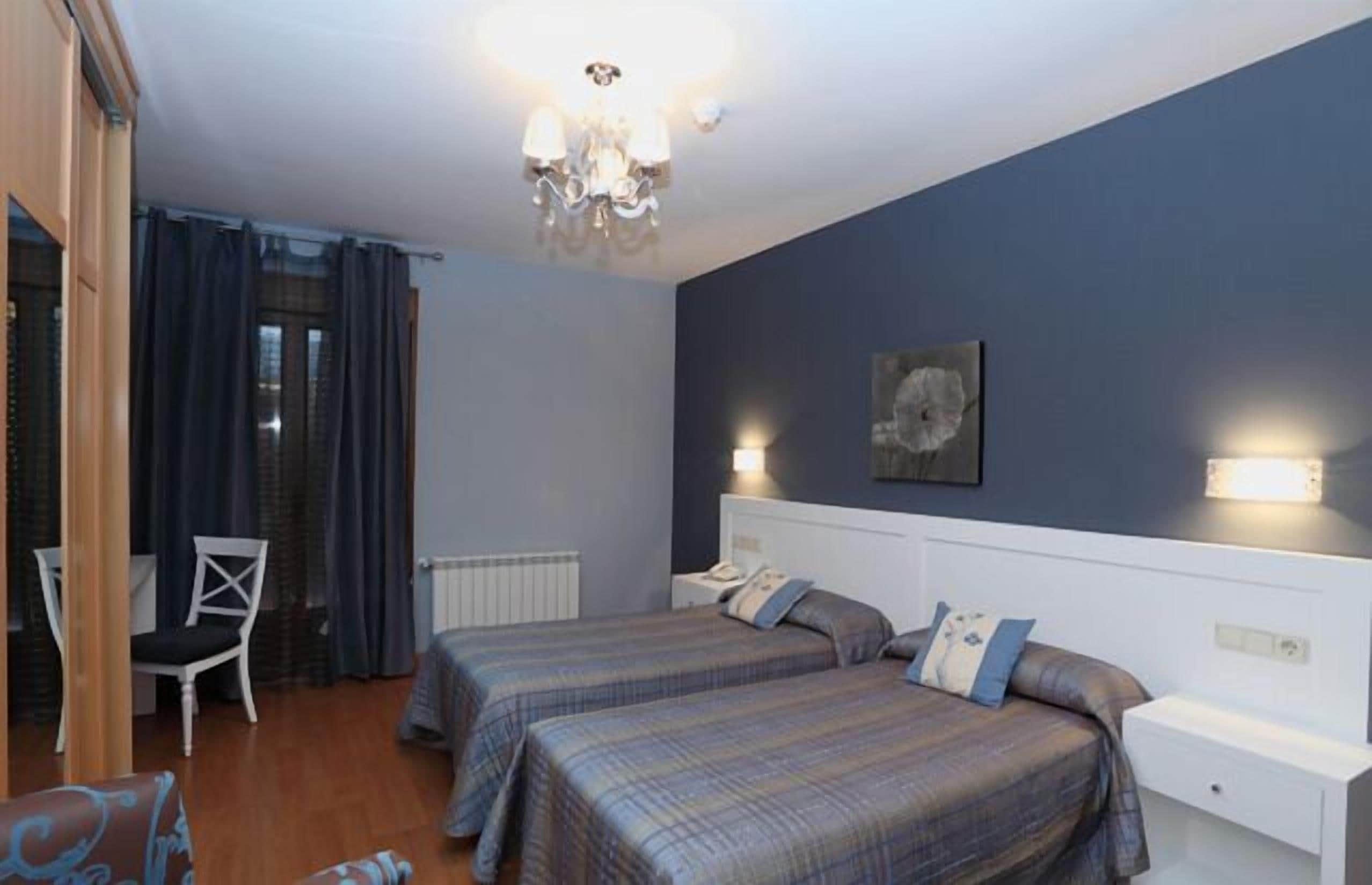 superior double or twin room | desk, blackout curtains, cots/infant beds, rollaway beds