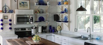 Only 200 Yards From The Beach !! Ocean View !!