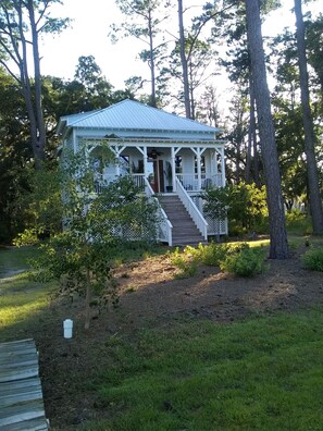 Exterior - Only 200 Yards From The Beach !! Ocean View !!  (Daufuskie Island)