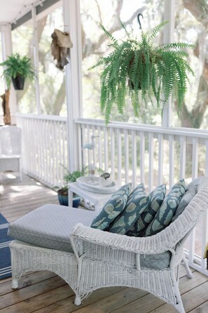 Property grounds - Only 200 Yards From The Beach !! Ocean View !!  (Daufuskie Island)