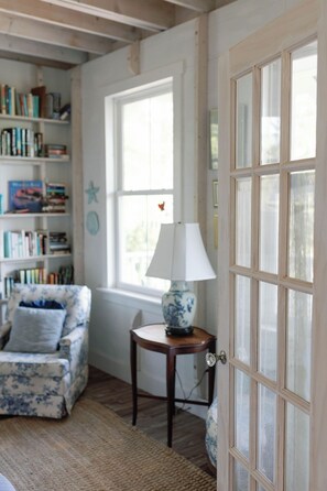 Interior - Only 200 Yards From The Beach !! Ocean View !!  (Daufuskie Island)