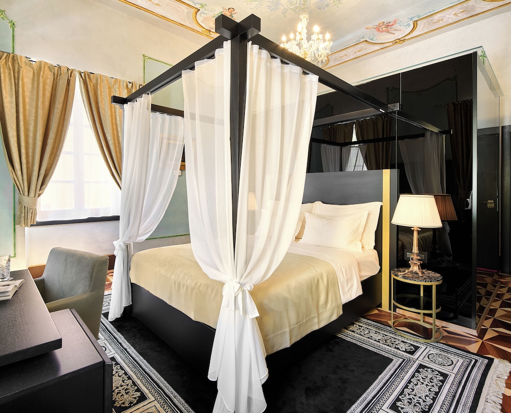 King Kresimir Heritage Hotel (Part of Dalmatia Luxury Hotels & Villas) by null