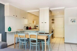 Apartment | In-room dining