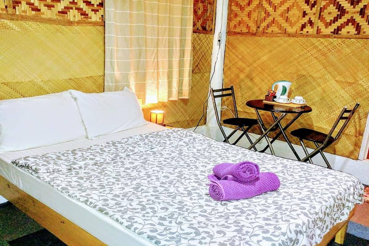 Deluxe Double Room, Balcony, Sea View | 1 bilik tidur, meja, Wi-fi percuma, cadar katil