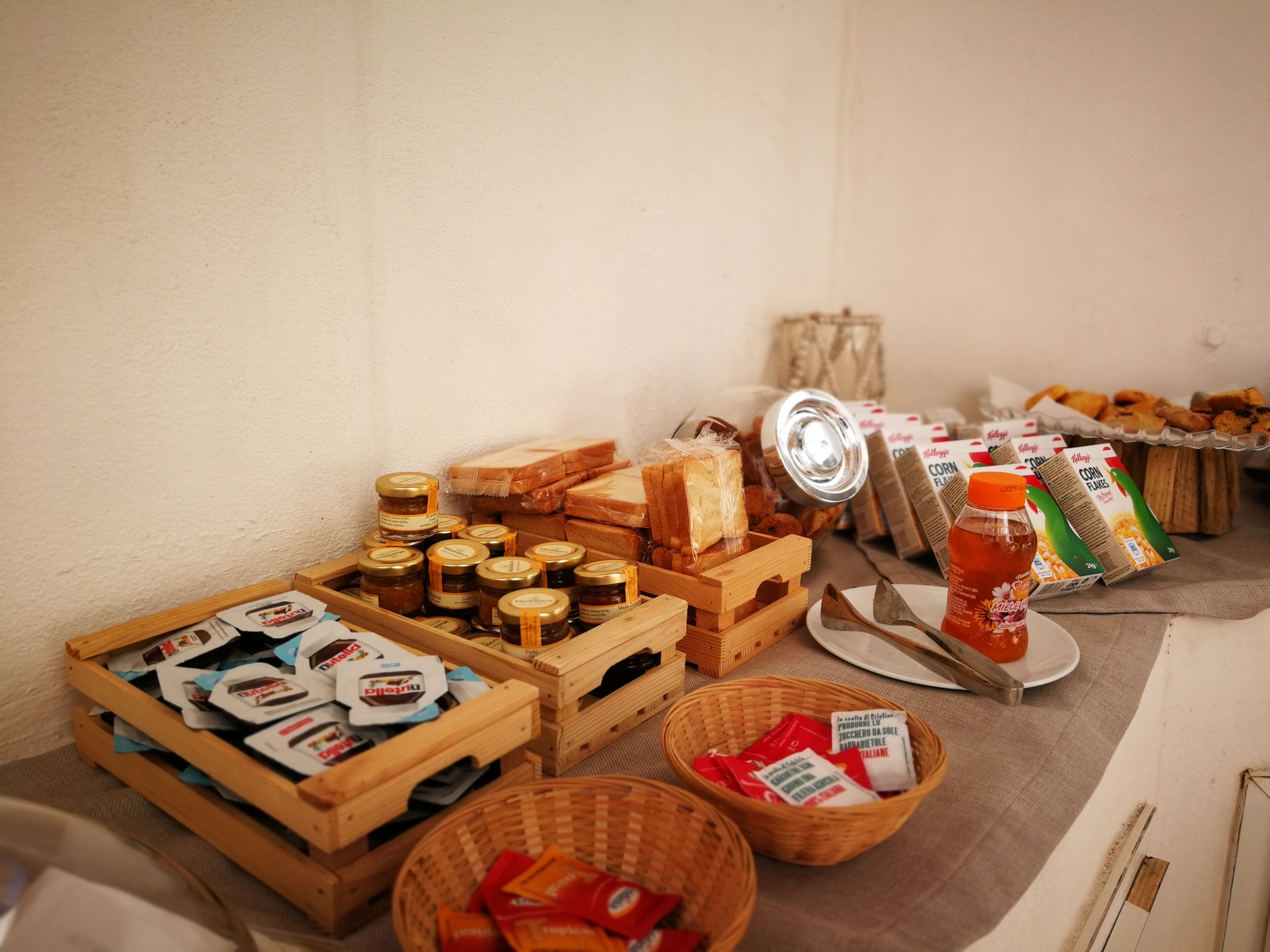 包含每日自助早餐