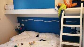 1 Schlafzimmer, hochwertige Bettwaren, Minibar, Zimmersafe