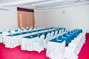 Meeting facility - Mbezi Garden Hotel (Dar es Salaam)