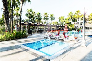 Outdoor pool - Nergos Garden Hotel (Manavgat)