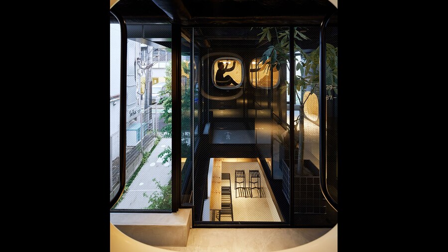 9h nine hours Akasaka