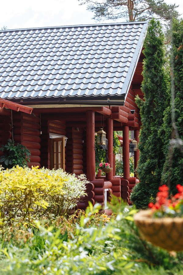 Tempat makan pasangan