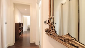 Interior - Italianway - Vanvitelli (Milan)