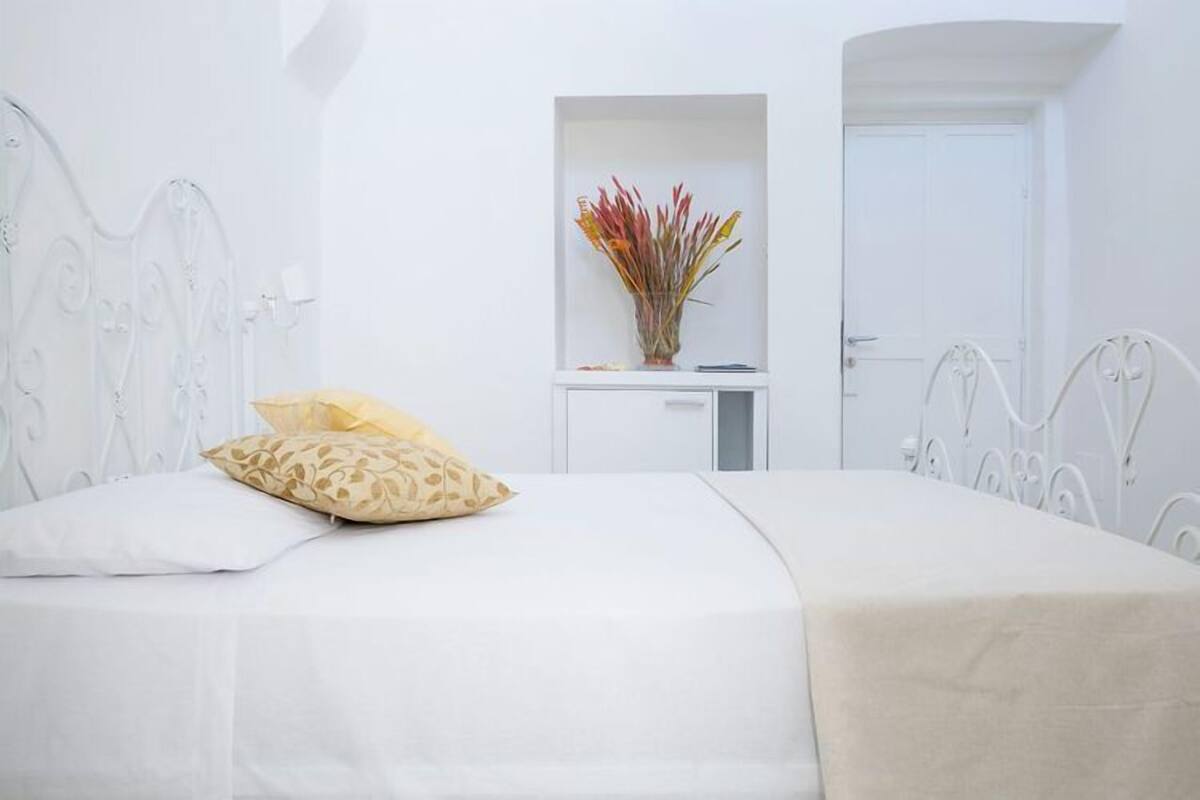 Habitación clásica doble | 1 dormitorio, ropa de cama de alta calidad, caja fuerte