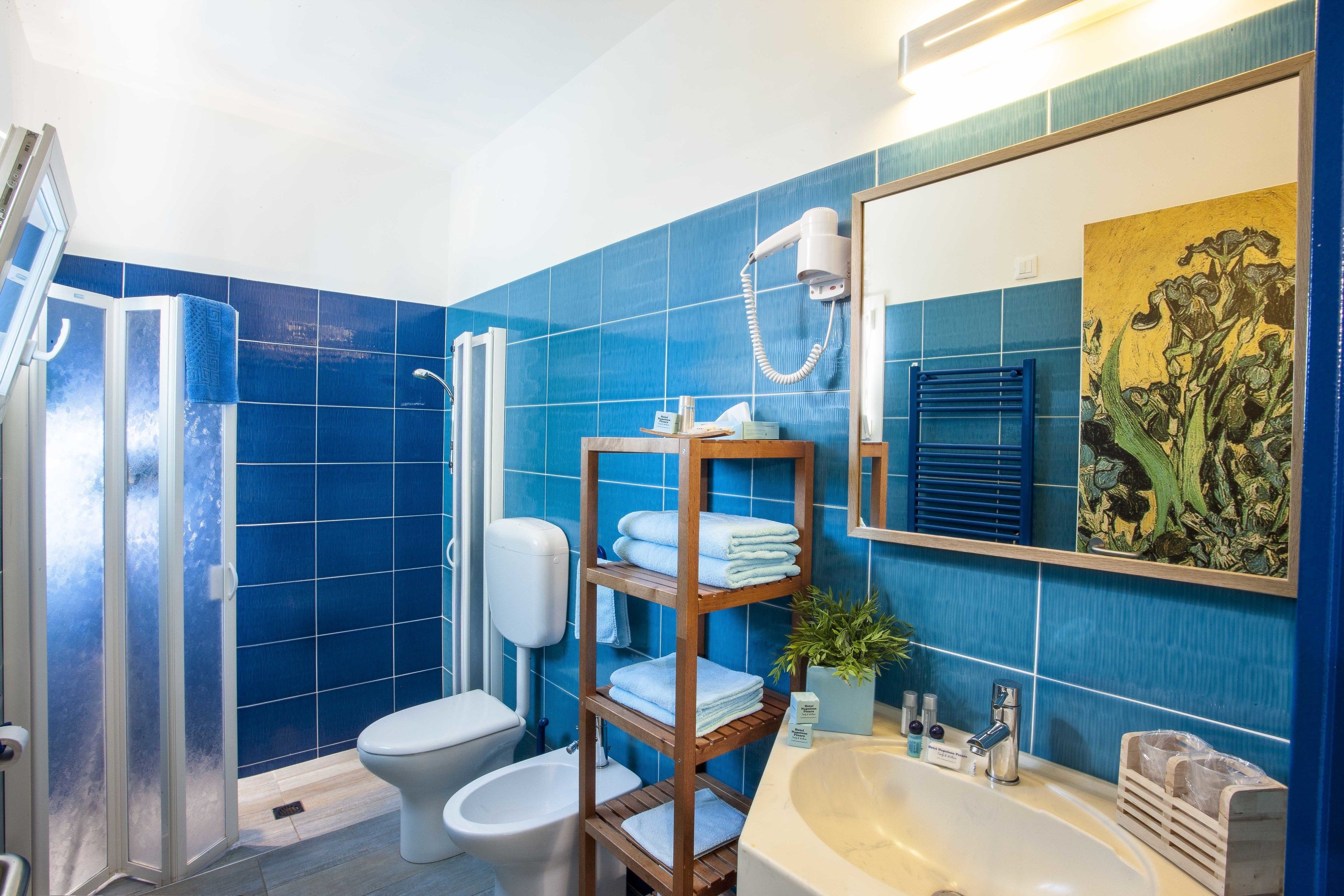 double or twin room, partial sea view | bathroom | shower, free toiletries, hair dryer, bidet