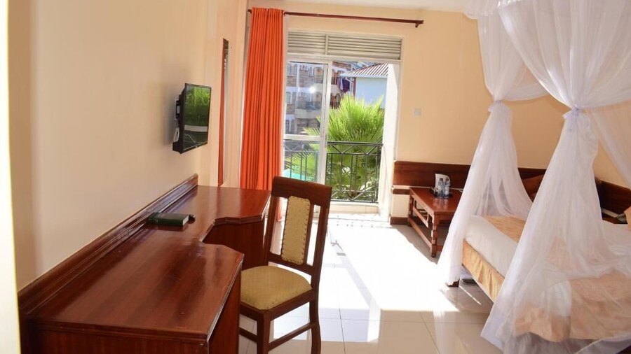 Meru Slopes Hotel
