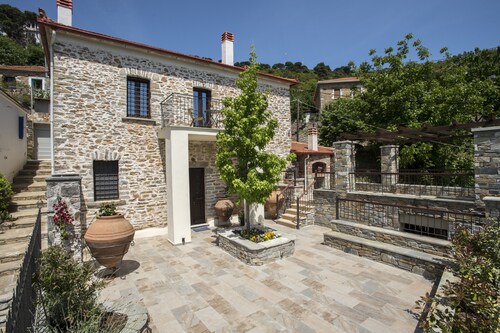 Thalia Traditional Guest House