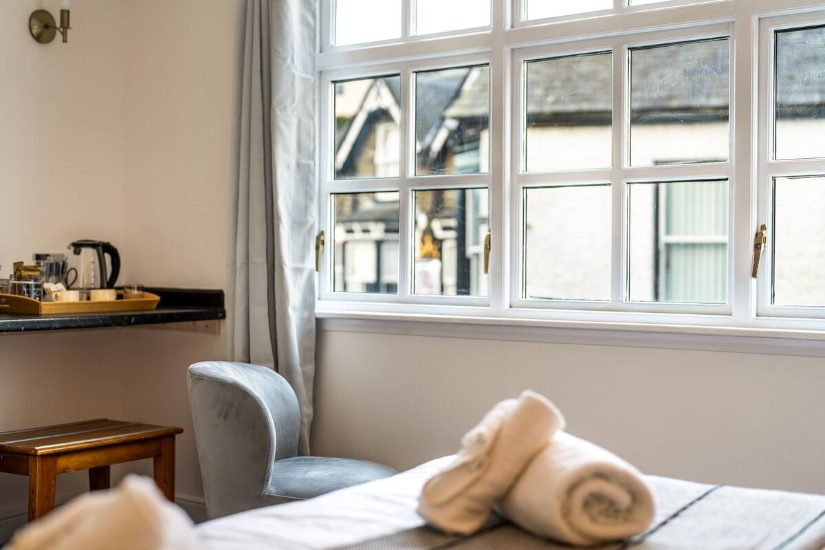 Deluxe Double Room, Ensuite (8 Cranberry Room)
