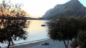 On the beach - Giannis Apartments (Kalymnos)