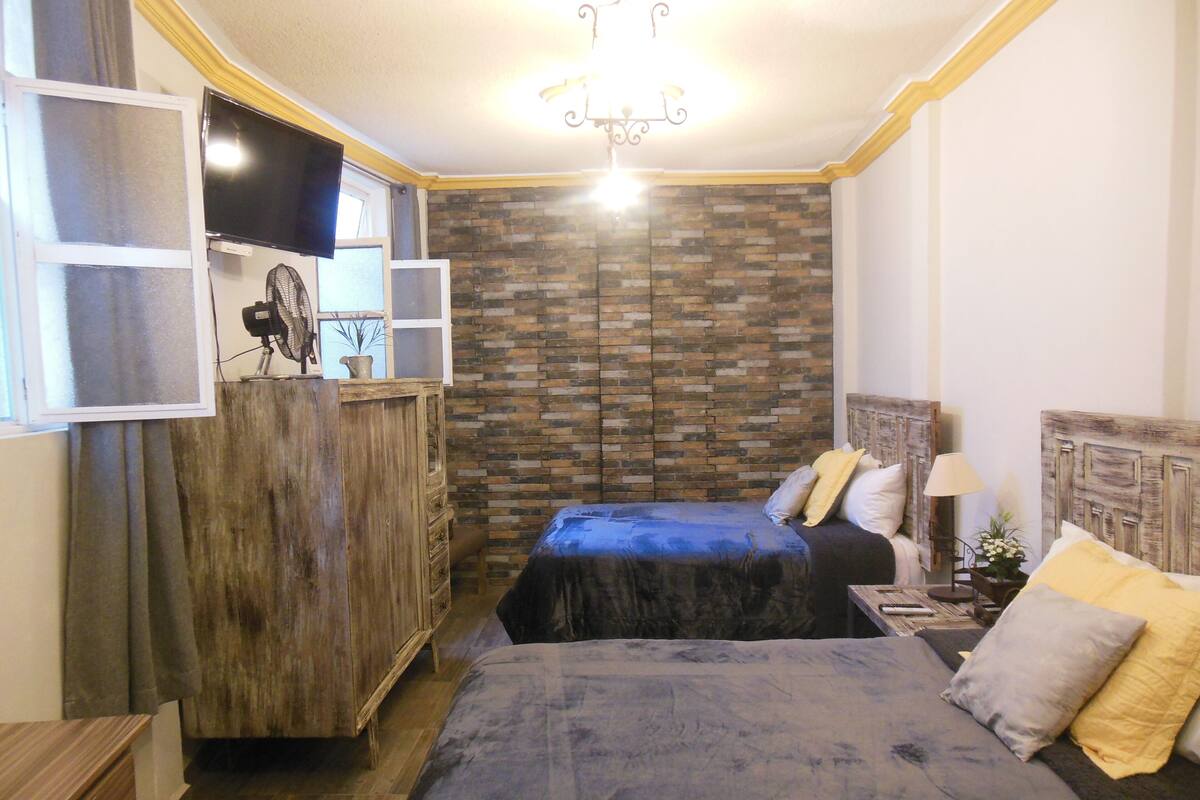 LA LLORONA 2 Camas Queen Size  | 1 Schlafzimmer, hochwertige Bettwaren, Bügeleisen/Bügelbrett, Babybetten