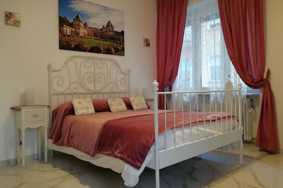 Dreibettzimmer | Zimmersafe, individuell dekoriert, individuell eingerichtet