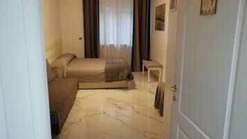 Tripla Superior | Una cassaforte in camera, con stile personalizzato