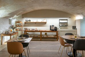 Desayuno buffet incluido todos los días