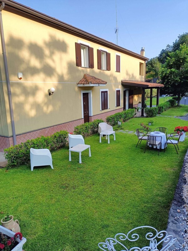 B&b Boutique Di Charme Etna-relax-natura - Zafferana Etnea