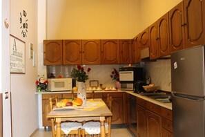 Breakfast area - Sa Babbaiola B&B (Cagliari)