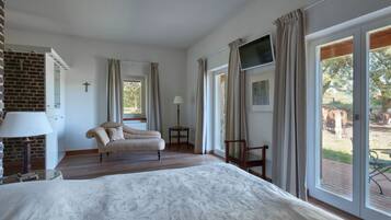 Romantische Maisonette | Hochwertige Bettwaren, individuell dekoriert, individuell eingerichtet